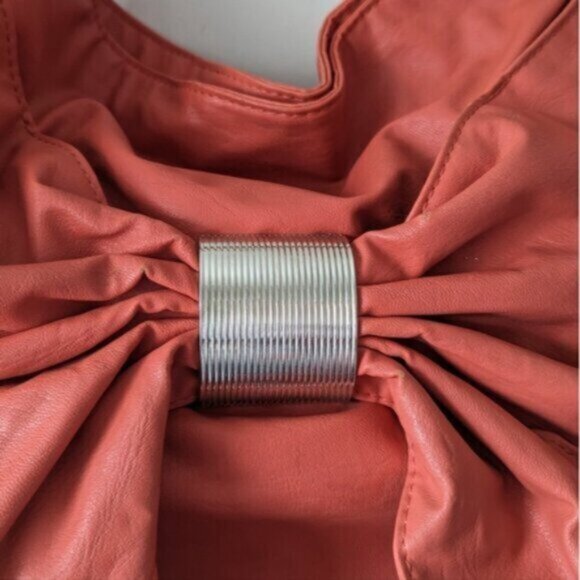 Large coral bow faux leather hobo bag - Picture 2 of 8